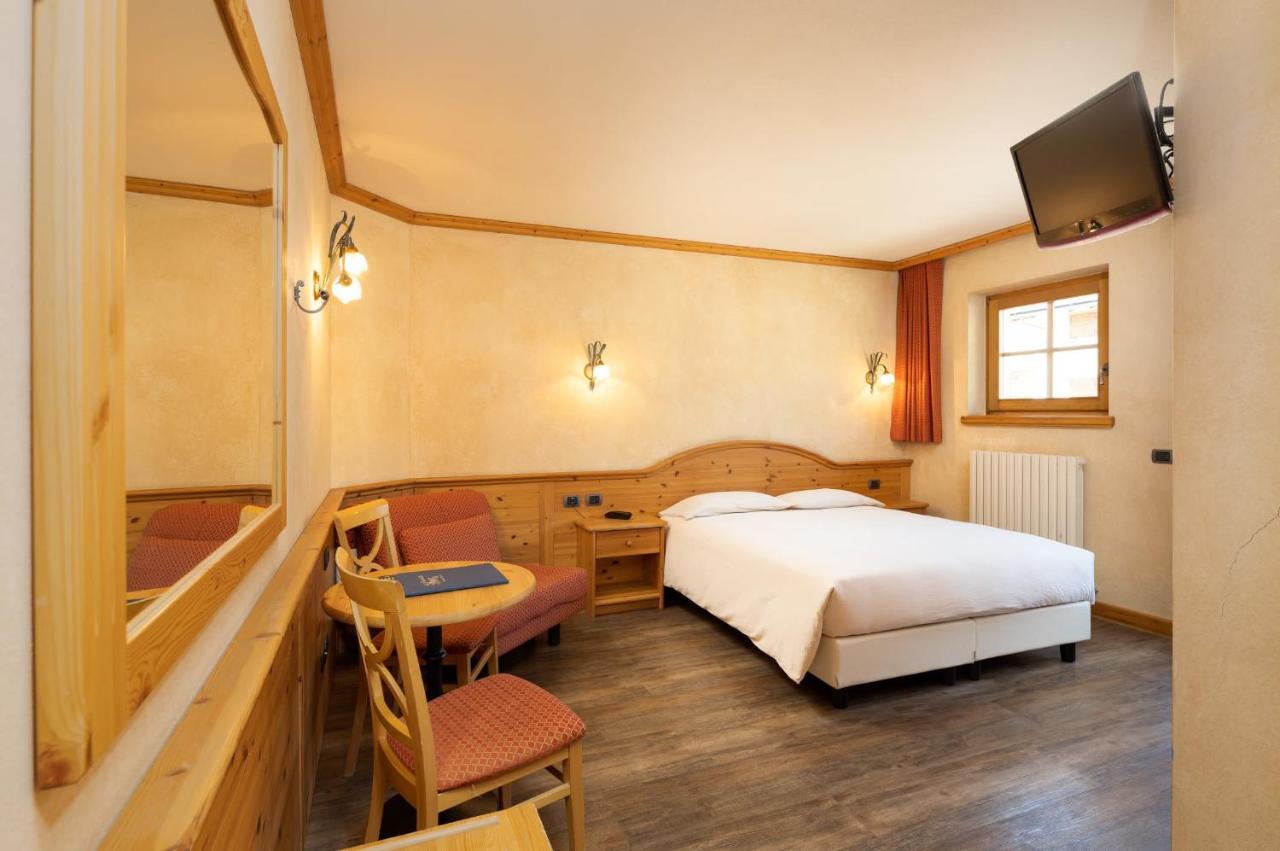 Hotel La Pastorella Livigno Ngoại thất bức ảnh