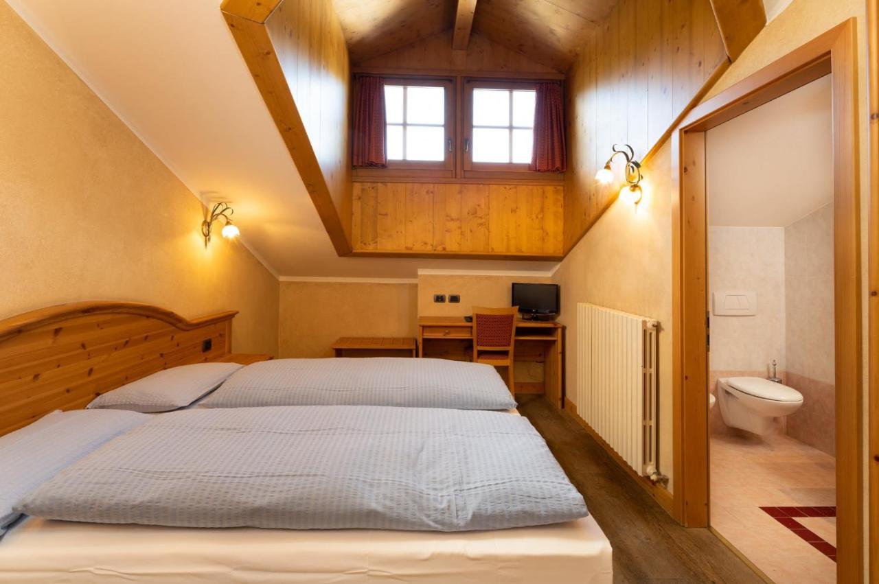 Hotel La Pastorella Livigno Ngoại thất bức ảnh