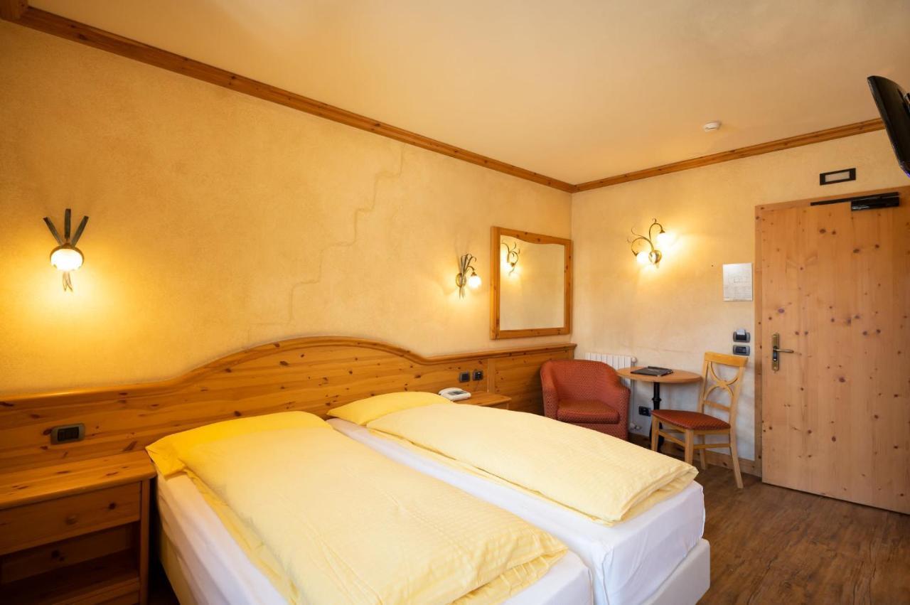 Hotel La Pastorella Livigno Ngoại thất bức ảnh