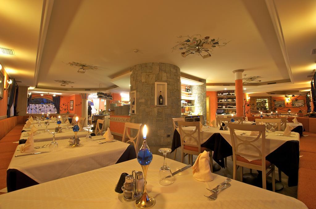 Hotel La Pastorella Livigno Ngoại thất bức ảnh